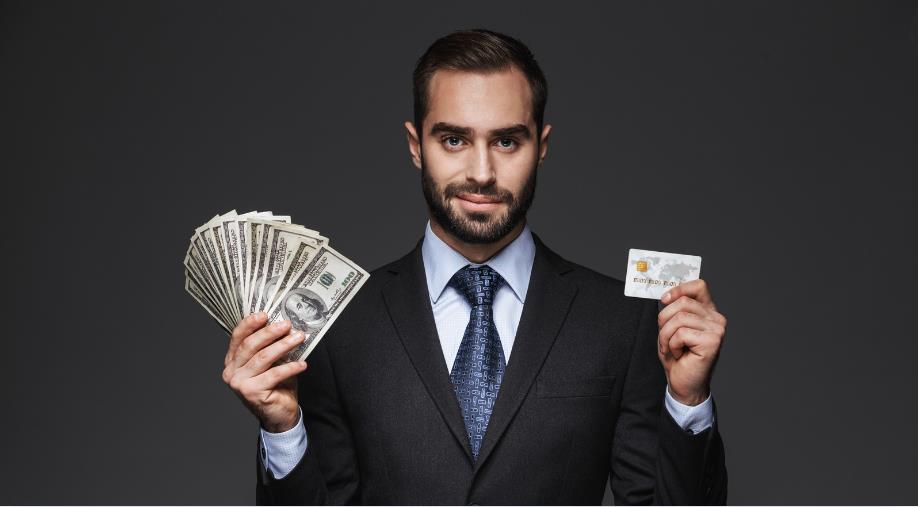 What is the Average Salary of Fleet Manager in the UK