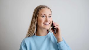 What to Do If You Receive a Call from 08007613372