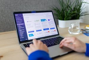 How to Automate Your E-commerce Operations with Shopify Apps