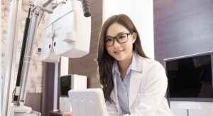 How to Become an Optometrist in the UK