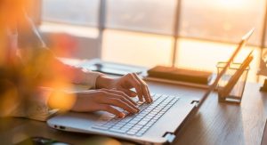 Why Should UK Readers Choose NewzNav.com Over Other News Sites