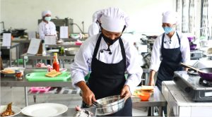 How Can Career Progression Help a Chef Earn More