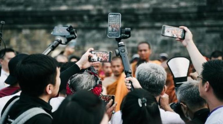 Bridging the Gap Between Citizen Journalists and Publishers