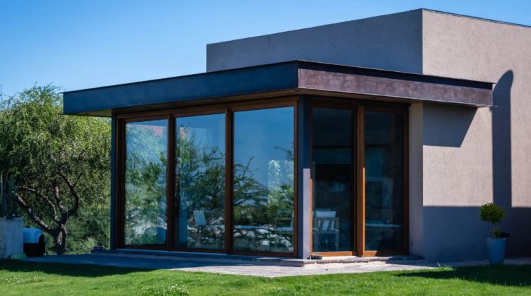 transforming homes with frameless glass extensions