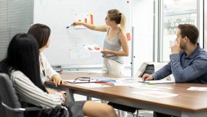 What Are the Portfolio Management Tips for Young Investors?