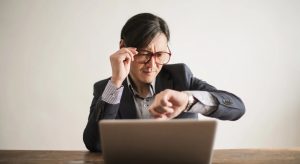 When Is the Right Time to Outsource Payroll